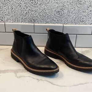 Ecco Black Leather Ankle Booties